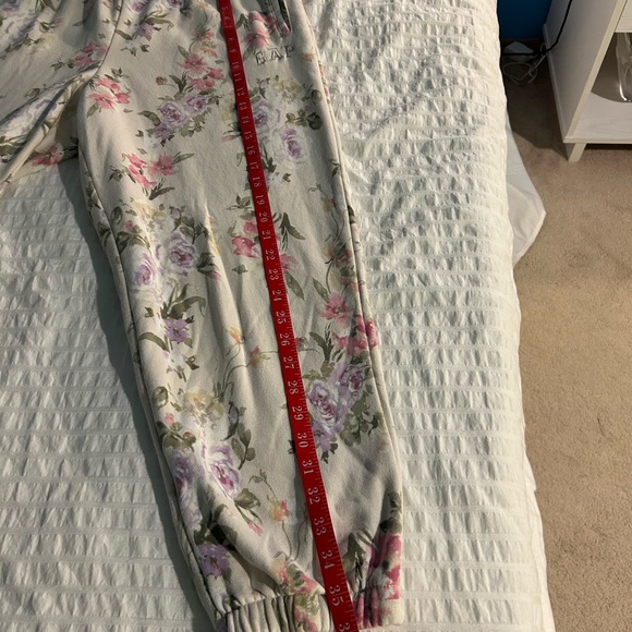 GAP X Love Shack Fancy 2 piece - Picture 6 of 10